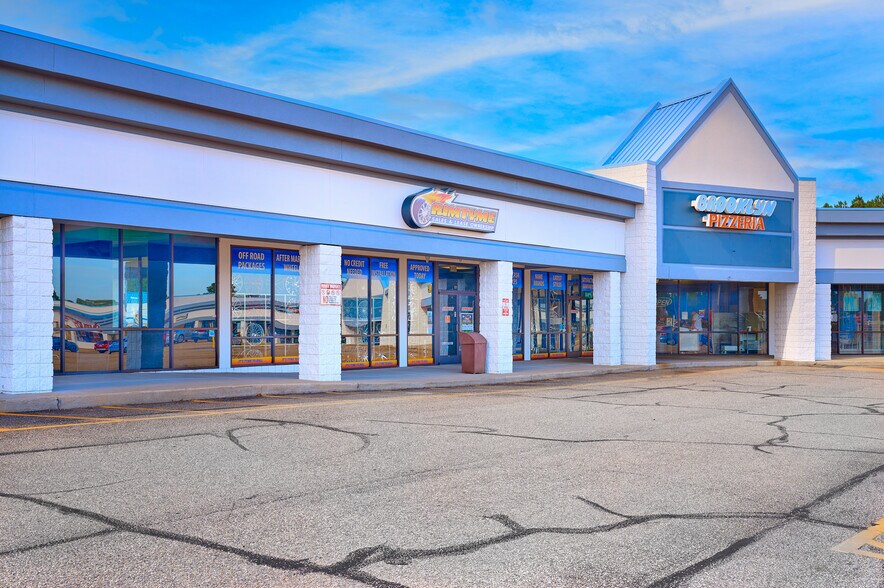 Primary Photo Of 1109-1195 N Bragg Blvd, Spring Lake Convenience Store For Sale