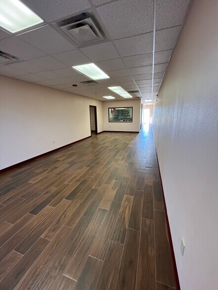 More Photos Of 1215 Anthony Dr, Anthony Medical For Lease