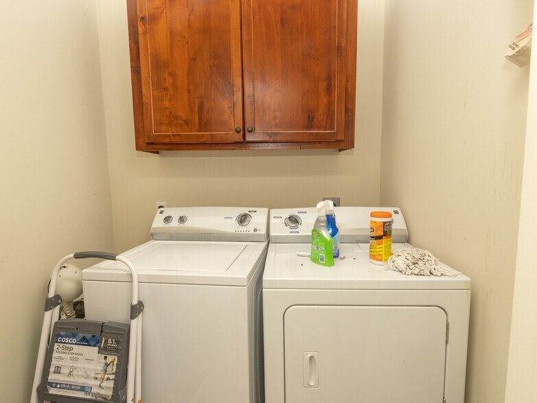 More Photos Of 360-372 Acadia Loop, Oxford Apartments For Sale