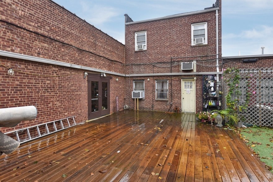 More Photos Of 50 Hillside Ave, Williston Park Storefront For Sale