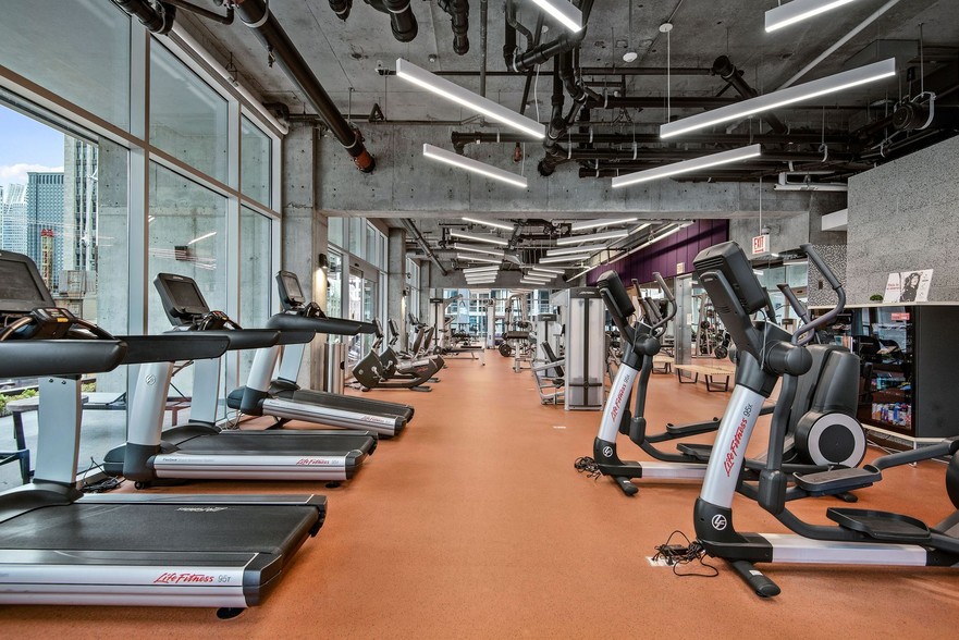 More Photos Of 200 E Illinois St, Chicago Apartments For Sale