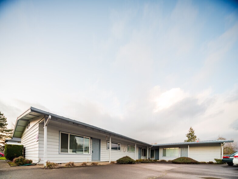 Primary Photo Of 1061-1067 Ring St, Salem Apartments For Sale