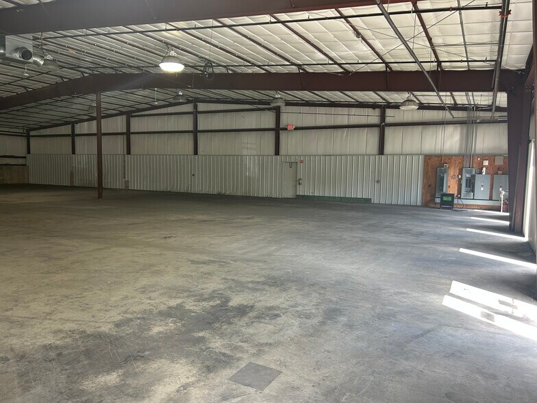 More Photos Of 814 Post Rd, Madison Warehouse For Sale