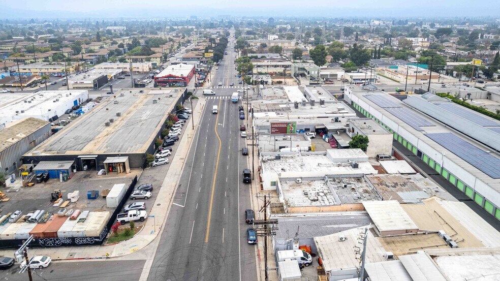 More Photos Of 6835 Tujunga Ave, North Hollywood Warehouse For Sale