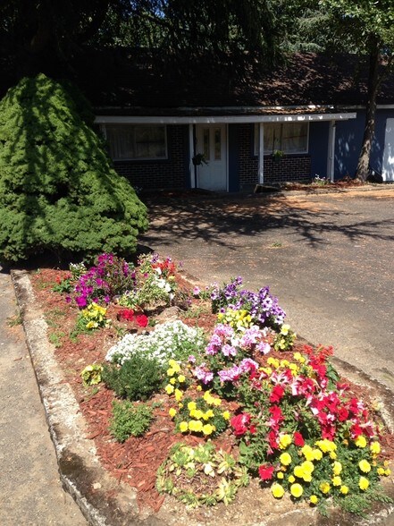 More Photos Of 965 NE Forest Ln, Cascade Locks Manufactured Housing Mobile Home Park For Sale