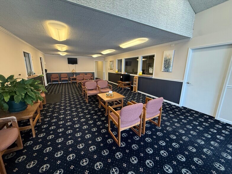 More Photos Of 1217 Kearney St, Port Huron Office For Sale