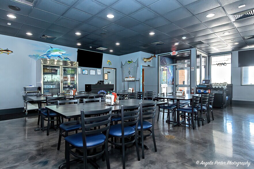 More Photos Of 1440 Grand Ave, Lindenhurst Restaurant For Sale