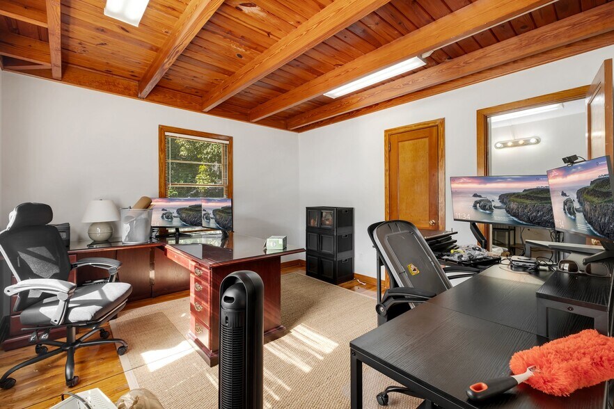 More Photos Of 231 E 5th Ave, Tallahassee Office For Sale