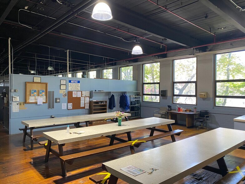 More Photos Of 1 S Main St, Coventry Manufacturing For Lease