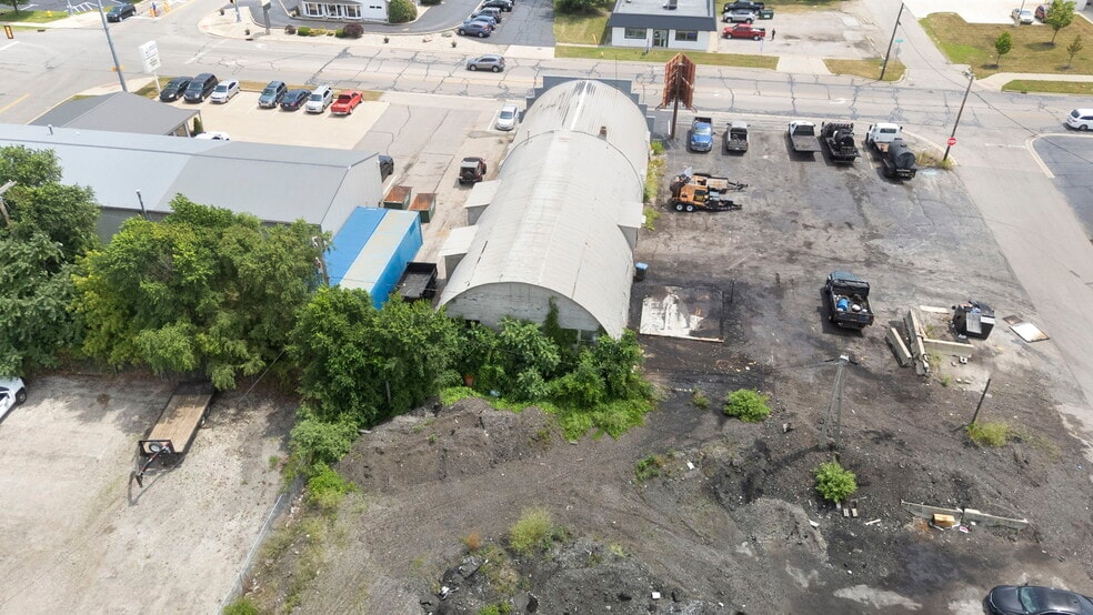 More Photos Of 310 Argonne Rd, Warsaw Warehouse For Sale