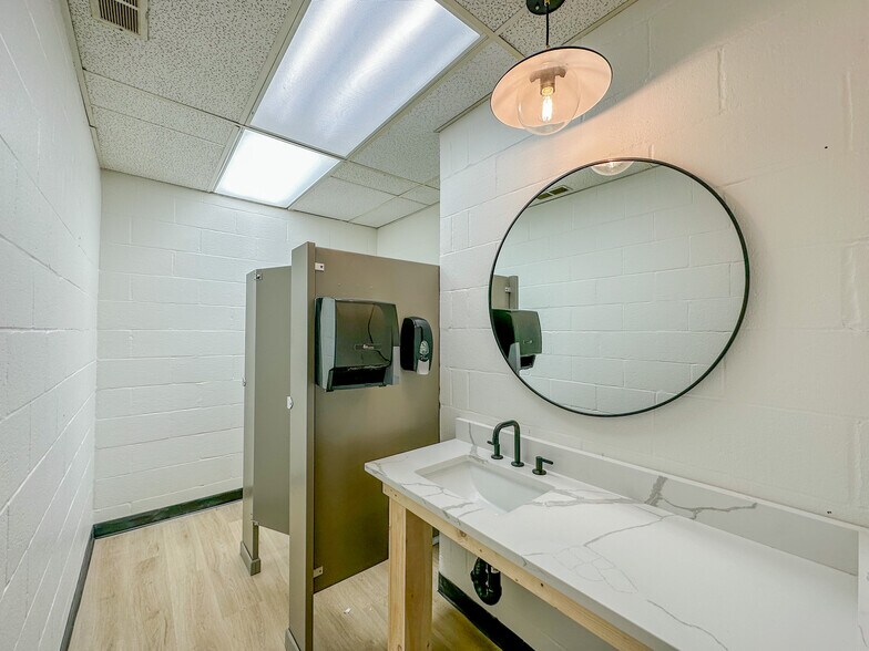 More Photos Of 1209 John Fitch Blvd, South Windsor Medical For Lease