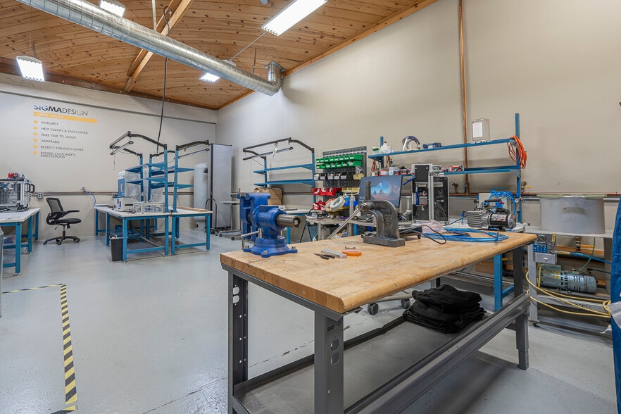 More Photos Of 1714 Broadway St, Vancouver Auto Repair For Sale