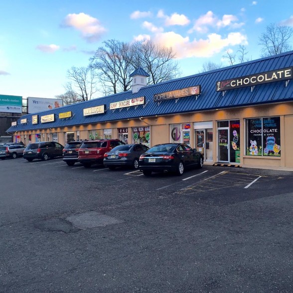 More Photos Of 1282-1298 Rt-35, Middletown Freestanding For Lease