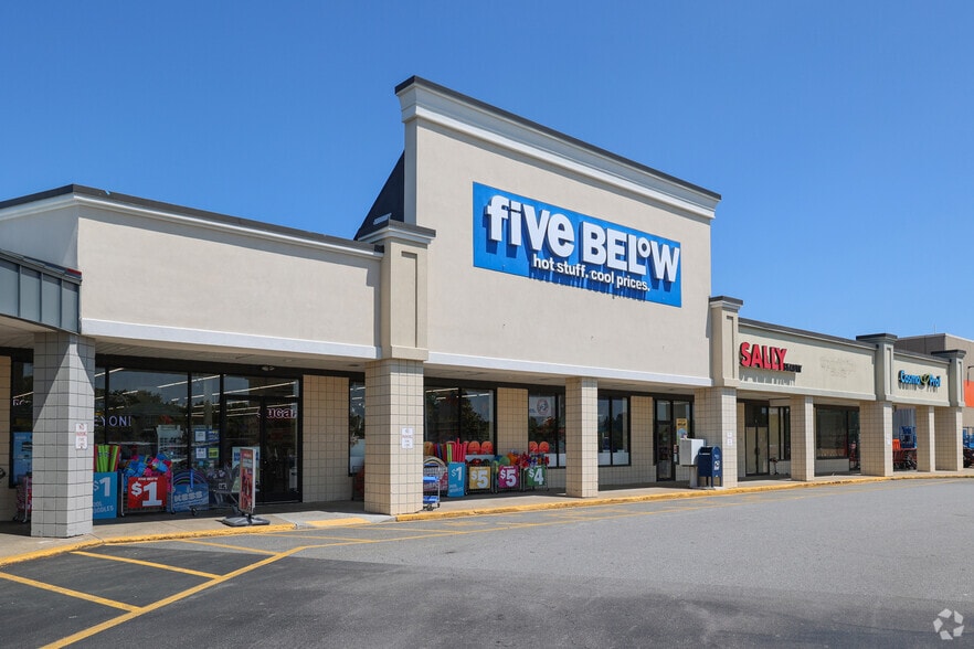 More Photos Of 58-62 Plaistow Rd, Plaistow Unknown For Sale