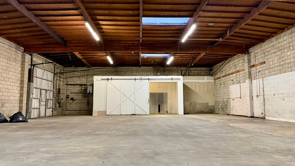 More Photos Of 9604 Valley Blvd, Rosemead Industrial For Sale