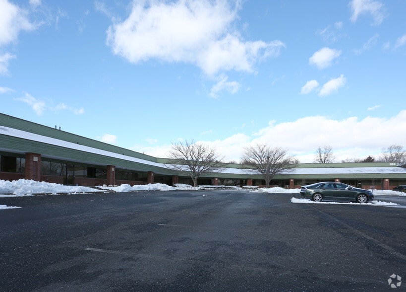 More Photos Of 355 Business Center Dr, Horsham Township Office For Sale