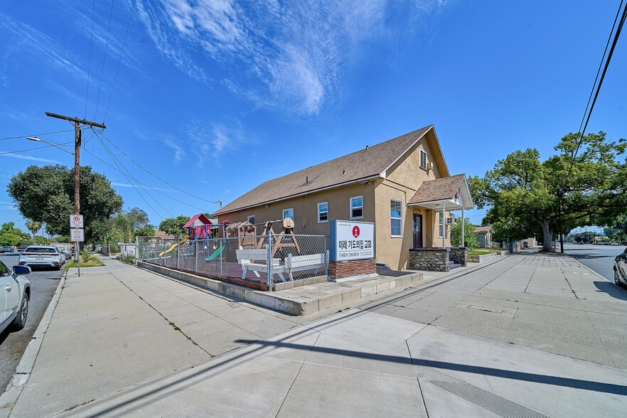 More Photos Of 600 S Towne Ave, Pomona Religious Facility For Sale