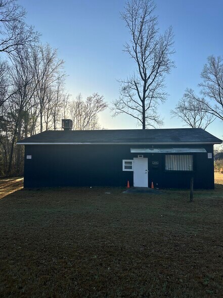 More Photos Of 1030 Dry Branch Rd, Hopkins General Retail For Sale