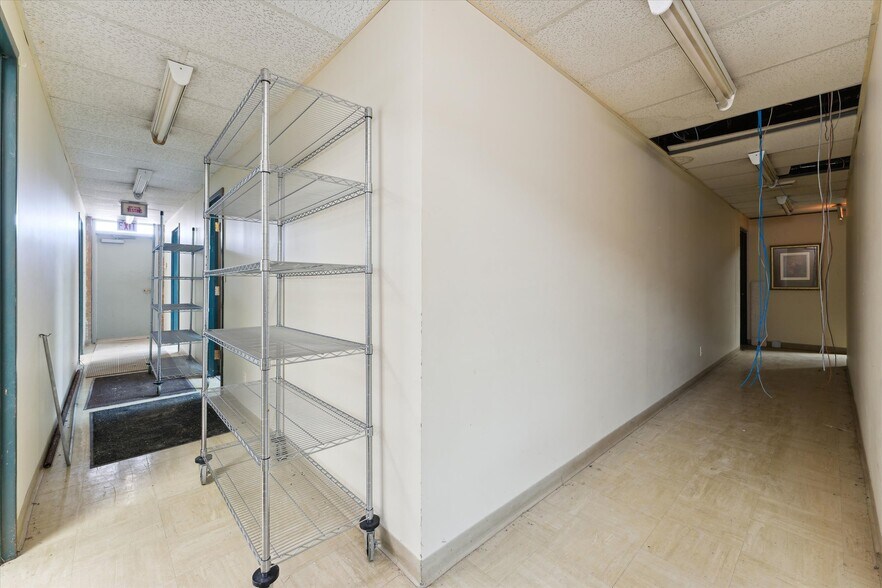 More Photos Of 3333 Brecksville Rd, Richfield Office For Lease