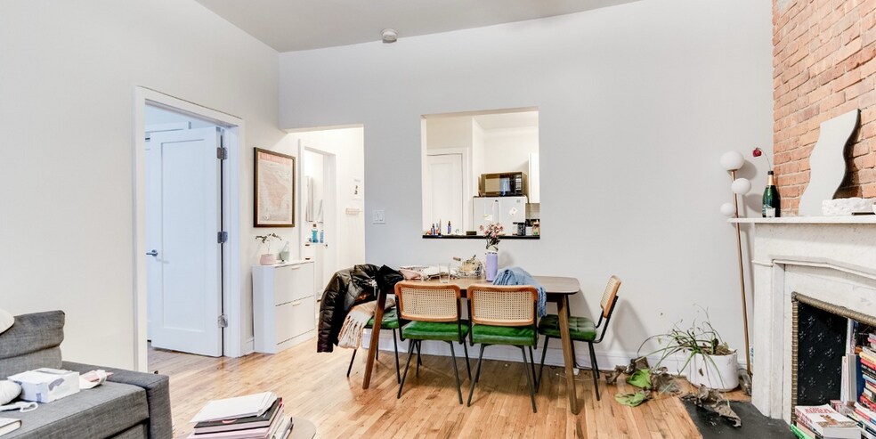 More Photos Of 130 Montague St, Brooklyn Apartments For Sale