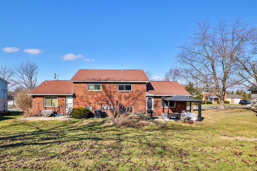 More Photos Of 7771 Jonathan Ct, West Chester Multifamily For Sale