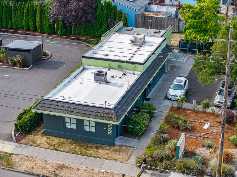 More Photos Of 5828 N Lombard, Portland Medical For Sale