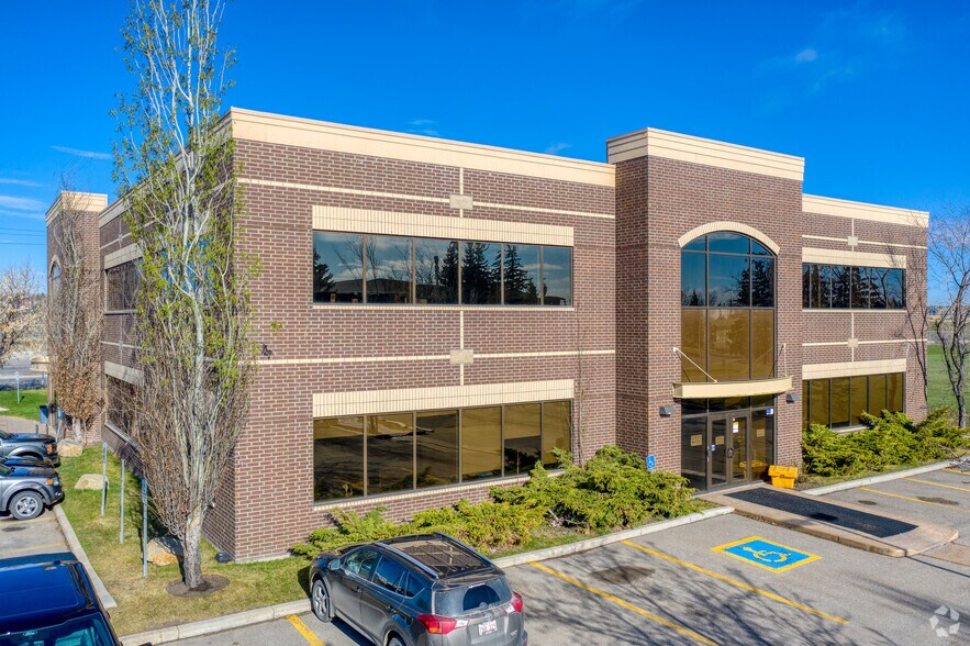 More Photos Of 264 Midpark Way SE, Calgary Office For Lease