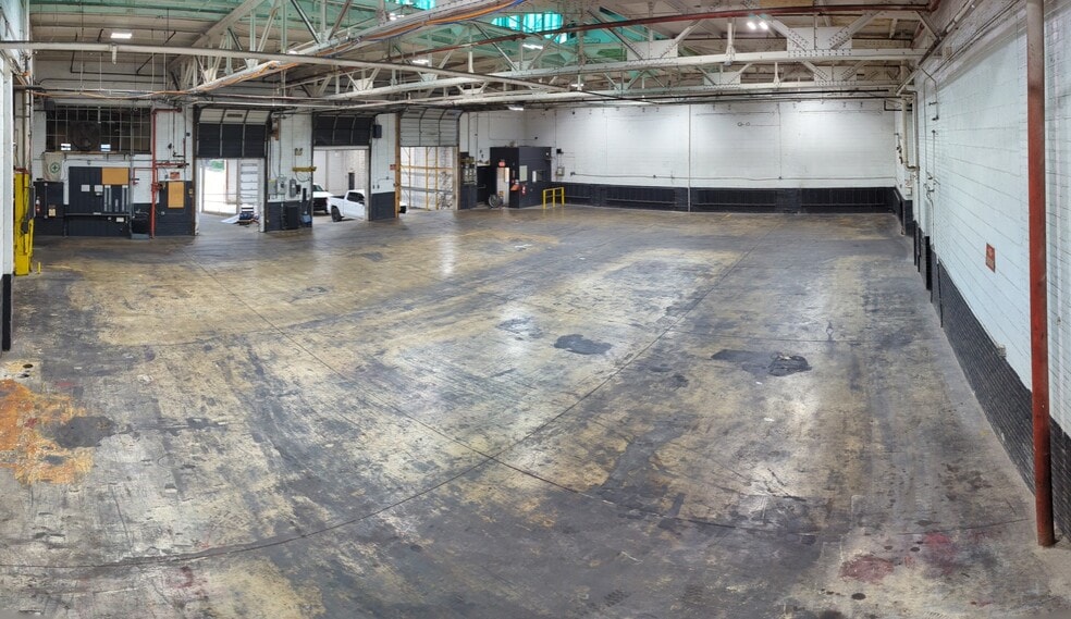 More Photos Of 3650 E 93rd St, Cleveland Unknown For Lease