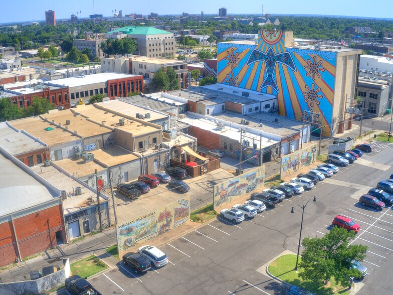 More Photos Of 219 E Main St, Norman Office For Sale