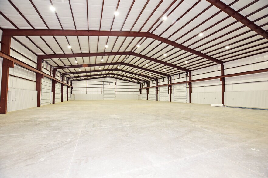 More Photos Of 12316 County Road 137, Odessa Warehouse For Lease