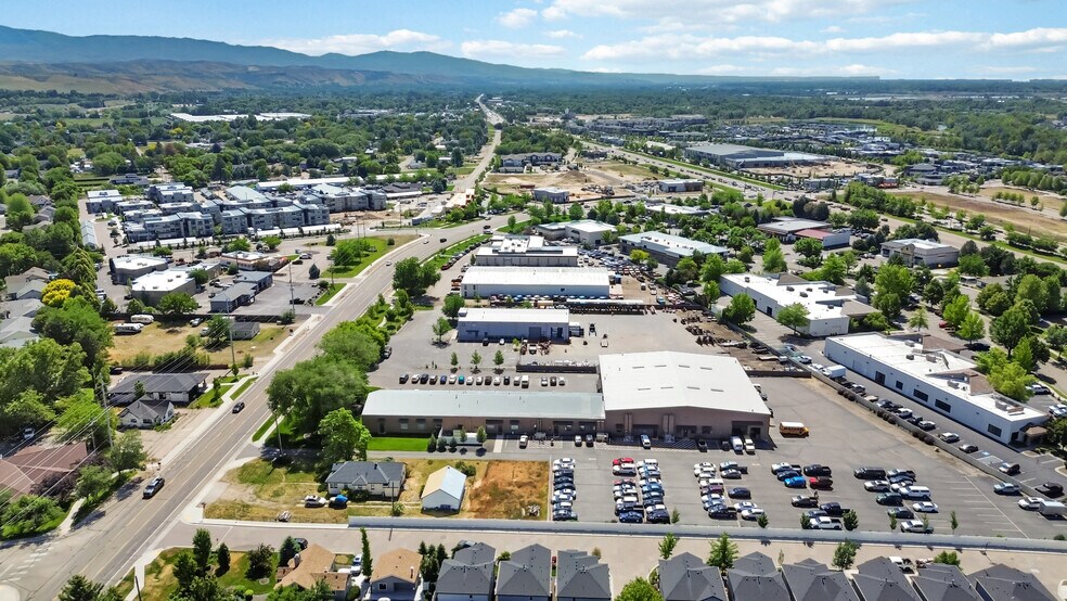 More Photos Of 1345 E State St, Eagle Warehouse For Sale