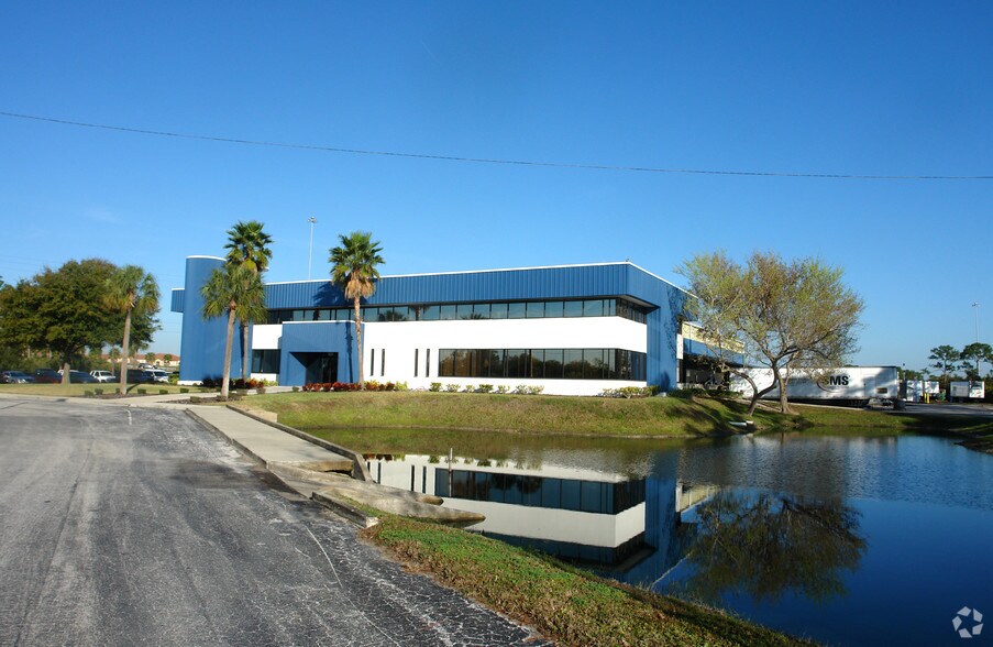 Primary Photo Of 1615 N 118th Ave, Saint Petersburg Flex For Lease