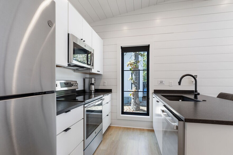 More Photos Of 26995 Reel Ln, Shell Knob Hotel For Sale