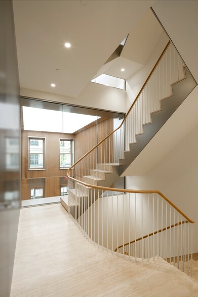 More Photos Of 26 E 78th St, New York Office For Lease