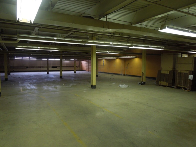 More Photos Of 1801 N 12th St, Reading Warehouse For Sale