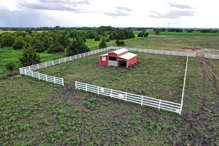 More Photos Of 6882 N Interstate Highway 35 E, Waxahachie Land For Lease
