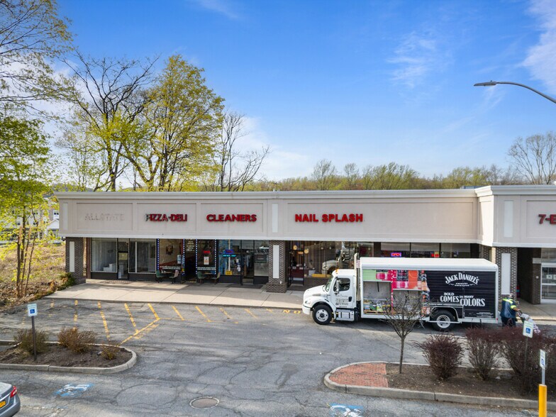 More Photos Of 20 Rt-59, Suffern Freestanding For Lease