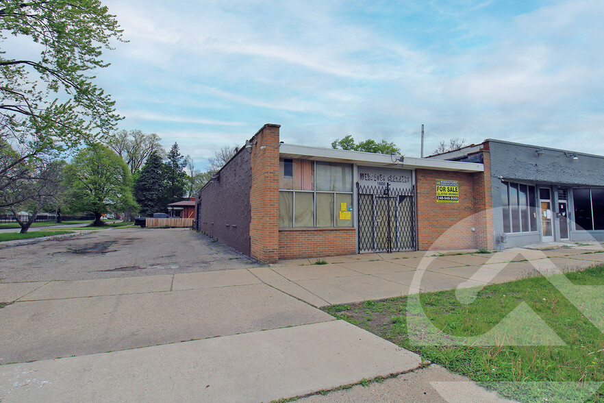 Primary Photo Of 19000 W 7 Mile Rd, Detroit Freestanding For Sale