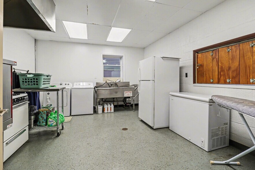 More Photos Of 3301 Green St, Shelby Industrial For Sale