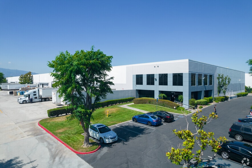 More Photos Of 10837 Commerce Way, Fontana Warehouse For Lease