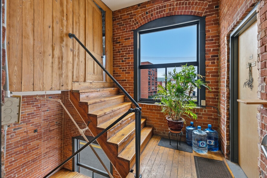 More Photos Of 103 Roxbury St, Keene Office For Sale