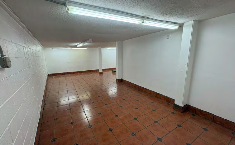 More Photos Of 4407 I-35 Fwy, San Antonio Unknown For Lease