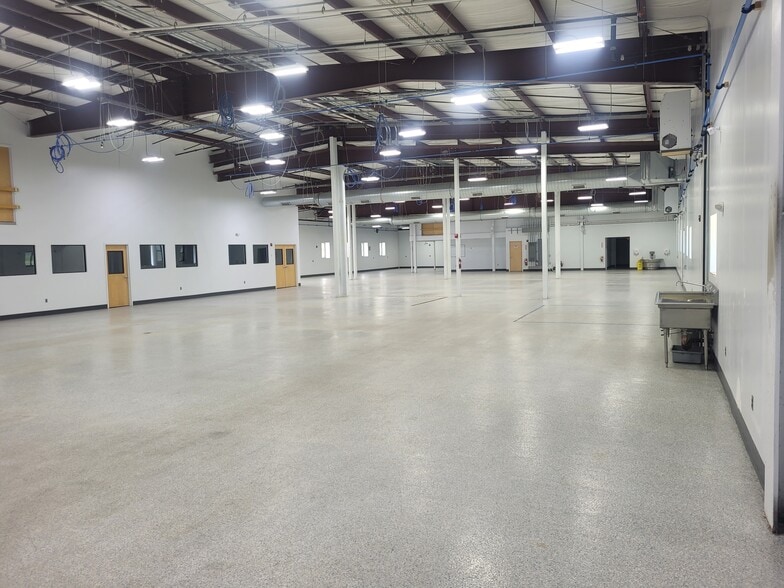 More Photos Of 450 W River St, Orange Light Distribution For Sale