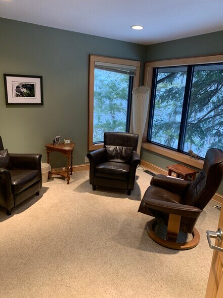 More Photos Of 4141 Old Sibley Memorial Hwy, Eagan Office For Sale