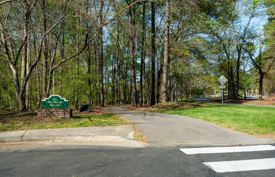 More Photos Of 1307 W Woodcroft Pky, Durham Office For Sale