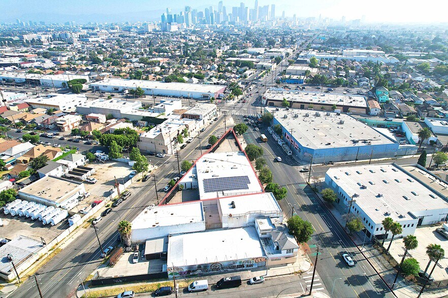 More Photos Of 3500 S San Pedro St, Los Angeles Warehouse For Lease