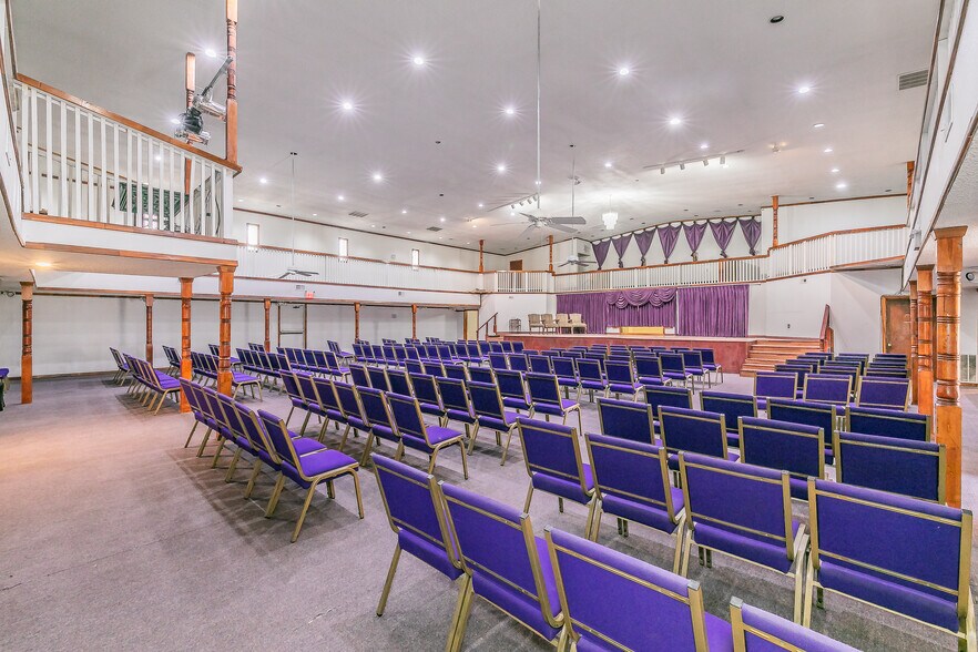 More Photos Of 5007 Ivy Ln, Dallas Specialty For Sale