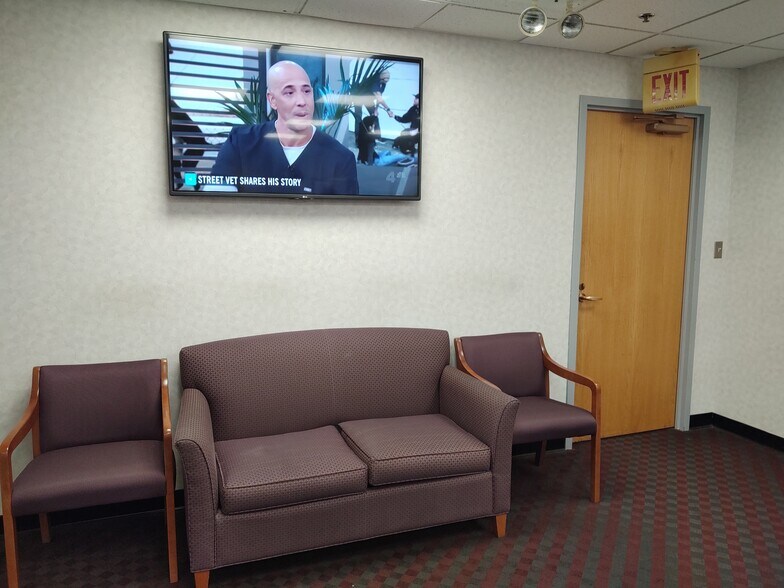 More Photos Of 7350 Van Dusen Rd, Laurel Medical For Sale