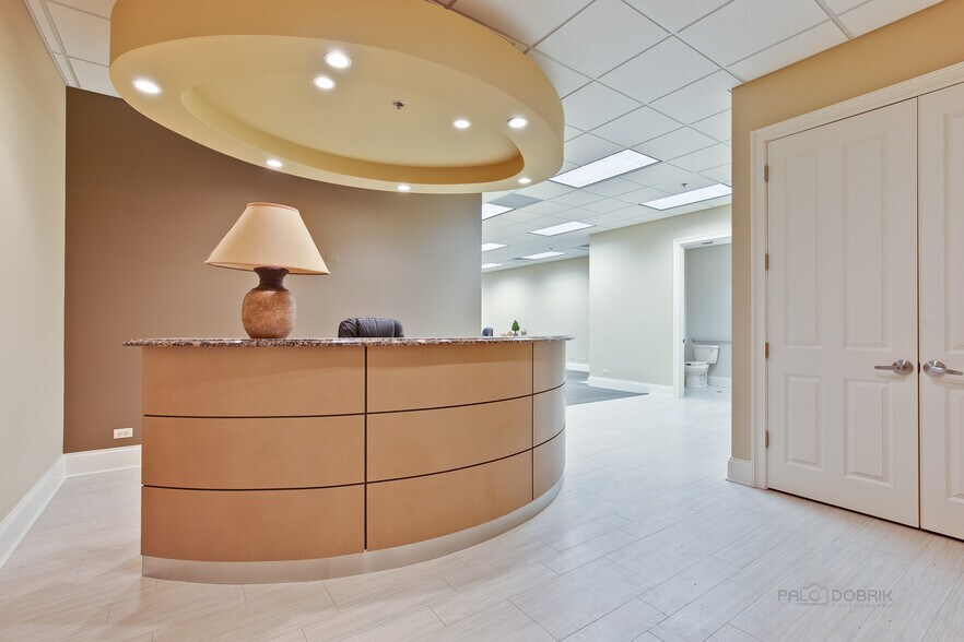 More Photos Of 1531 Grove Ave, Barrington Office For Sale