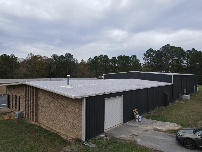 More Photos Of 111 Montclair St, Tullahoma Warehouse For Lease